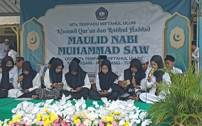 Peringatan Maulid Nabi Muhammad SAW MTs Terpadu Miftahul Ulum Magersari